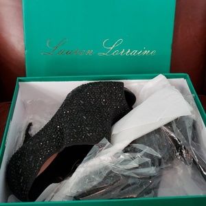 NIB Lauren Lorraine Etra Booties